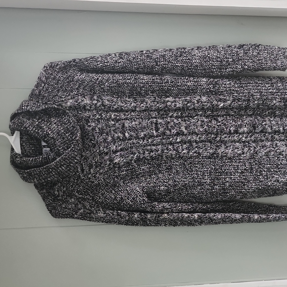Gap Maternity turtleneck sweater, M